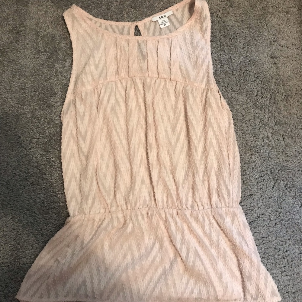 VGUC bar III peplum top